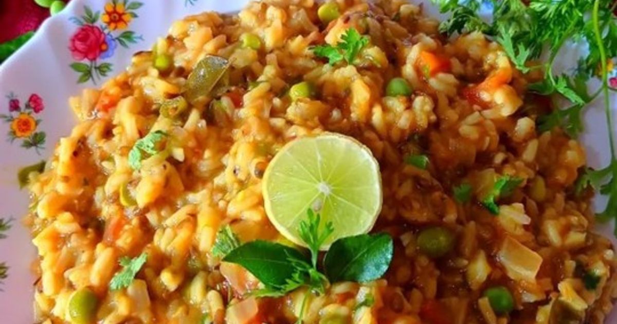 कटोरी मिक्स वेजिटेबल सूप / मूंग दाल खिचड़ी